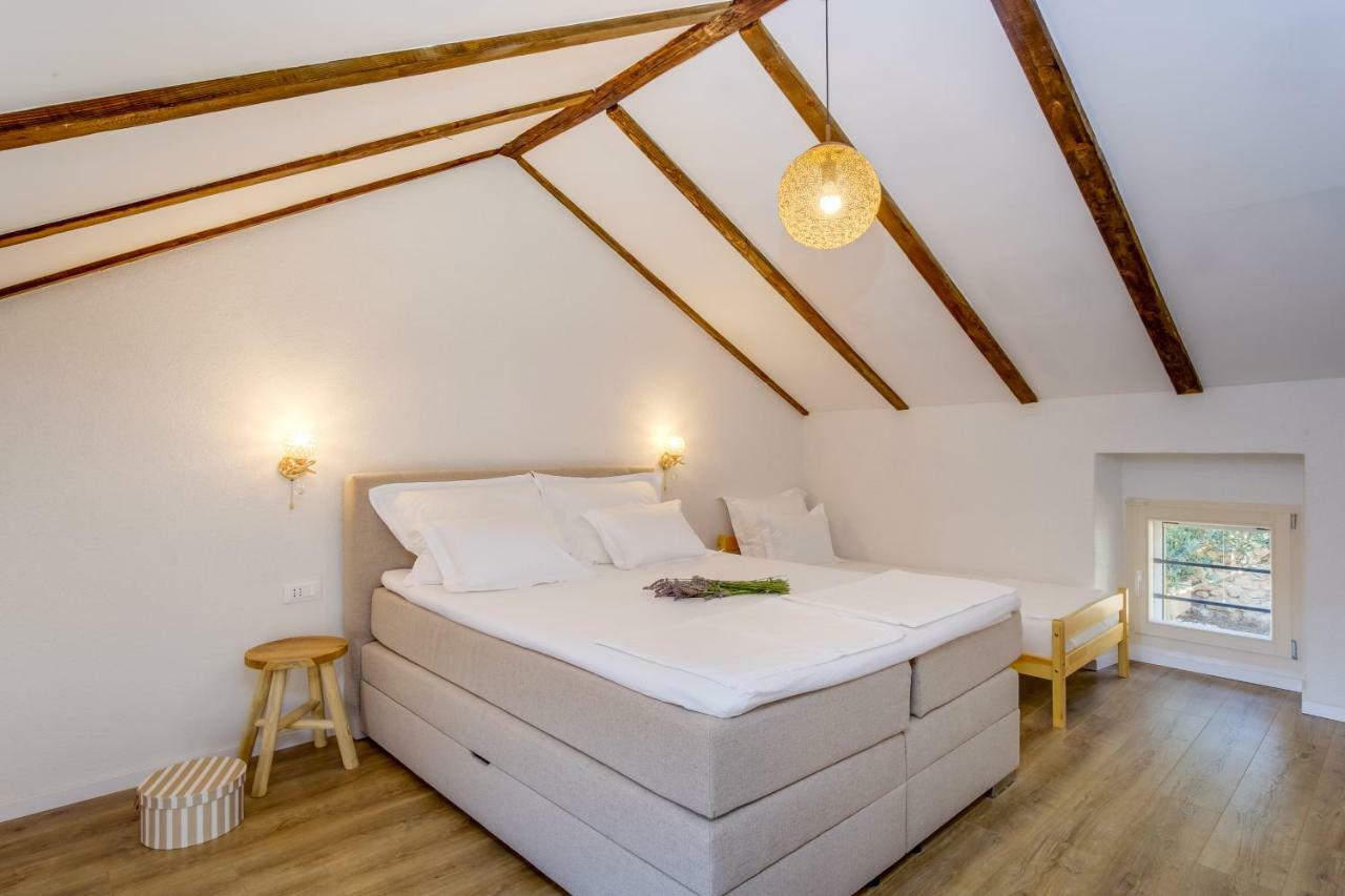 Appartamento Casa Rustica Mali Lošinj Esterno foto