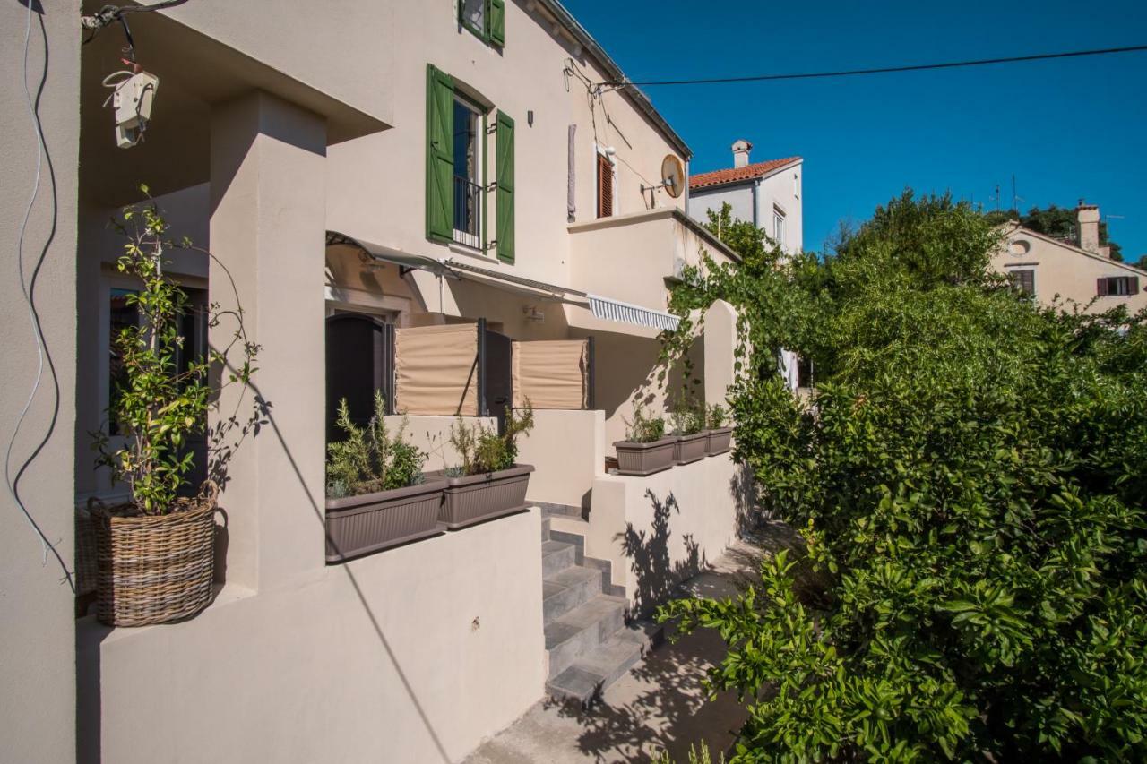 Appartamento Casa Rustica Mali Lošinj Esterno foto