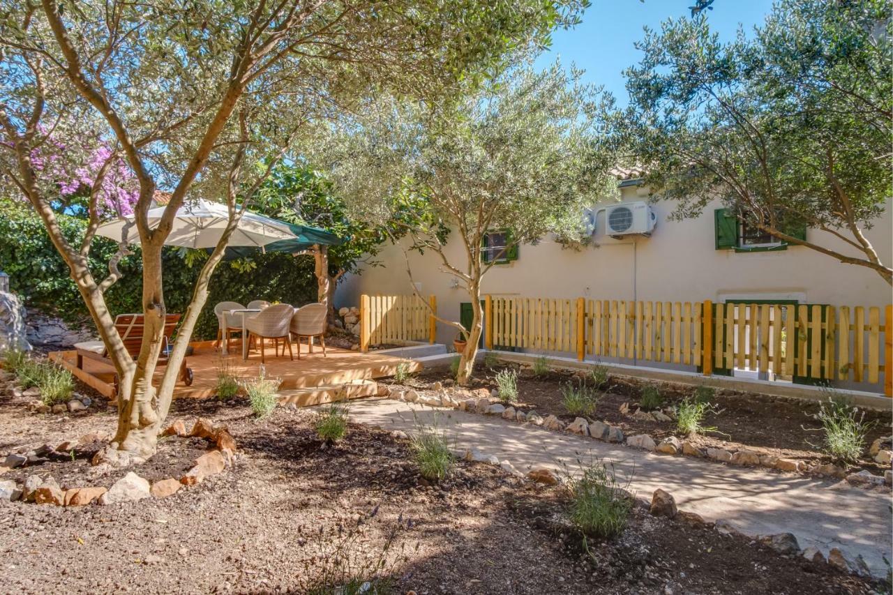Appartamento Casa Rustica Mali Lošinj Esterno foto