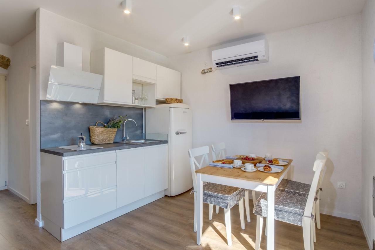 Appartamento Casa Rustica Mali Lošinj Esterno foto