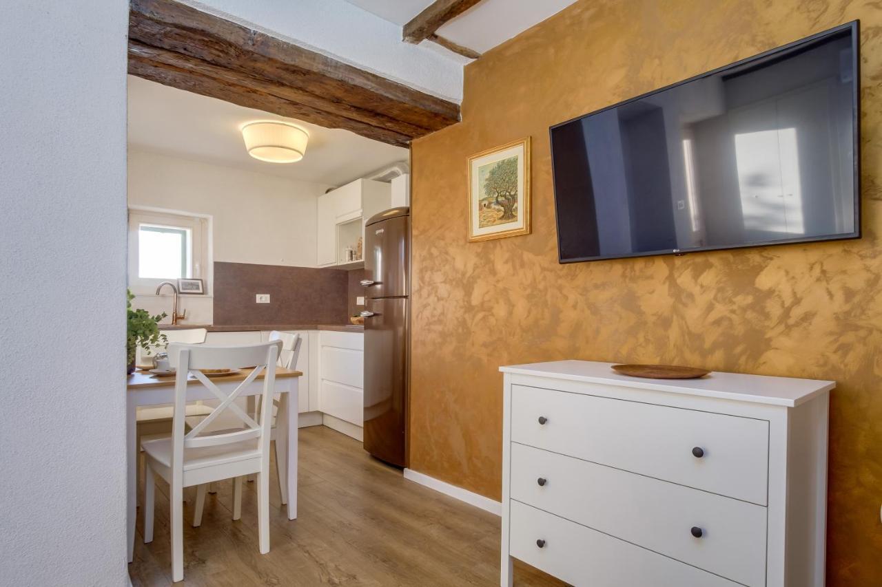 Appartamento Casa Rustica Mali Lošinj Esterno foto